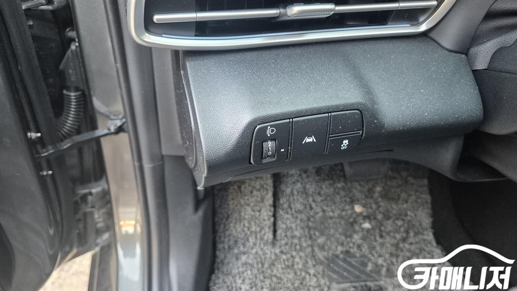 Hyundai Avante 1.6 Inspiration thumbnail 14