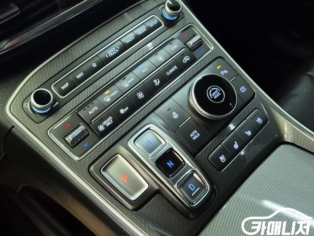 Hyundai Santa Fe The New Santa Fe Hybrid 1.6 2WD Prestige thumbnail 8