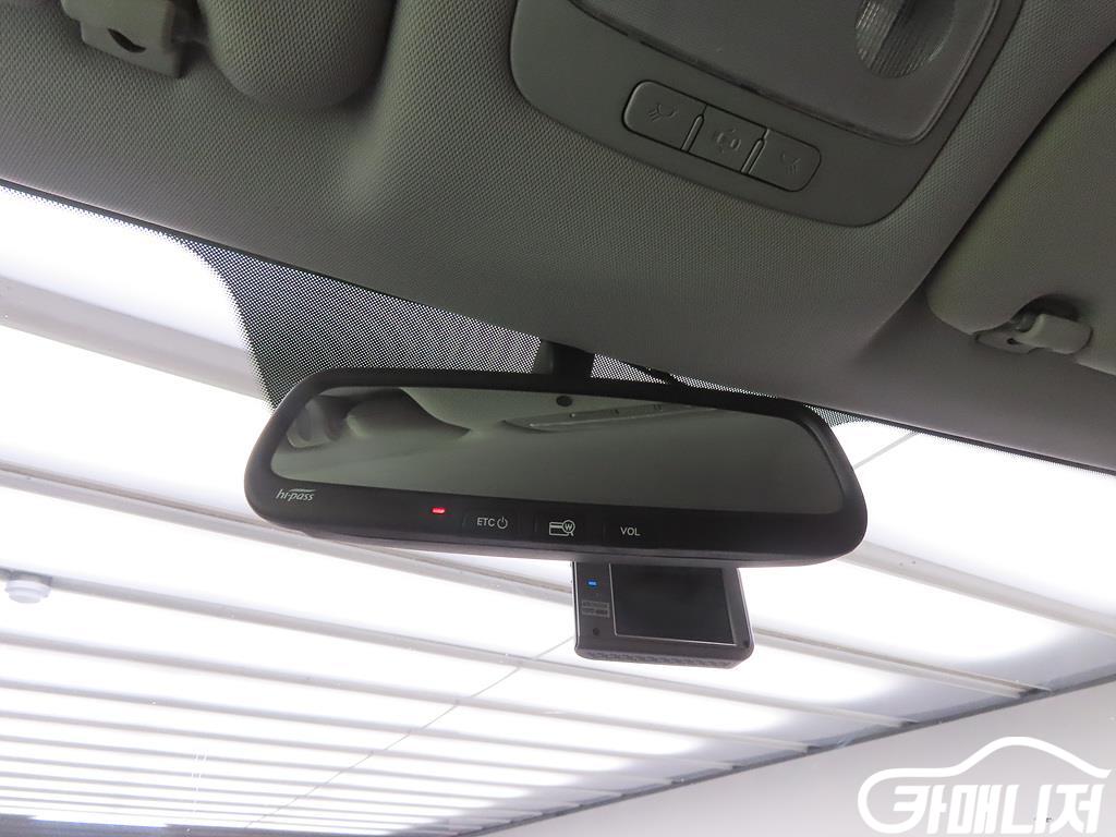 Hyundai Starex The New Grand Starex 2WD Urban 9-Seater thumbnail 12