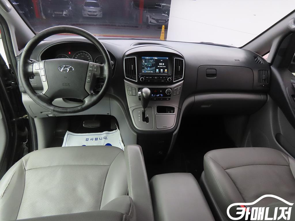 Hyundai Starex The New Grand Starex 2WD Urban 9-Seater thumbnail 7