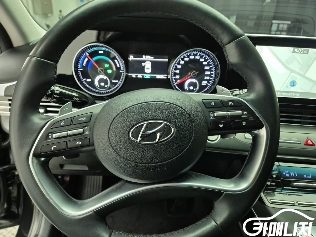 Hyundai Grandeur The New Grandeur IG Hybrid Premium thumbnail 12