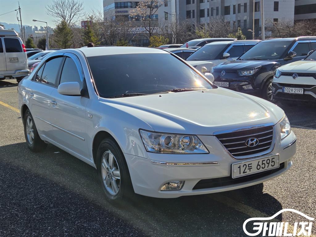 Hyundai Sonata NF Sonata Transform N20 Luxury