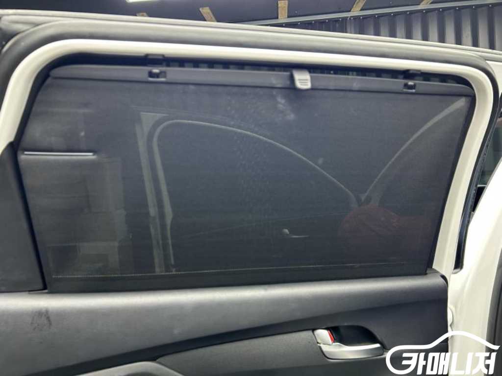 Hyundai Santa Fe The New Santa Fe Gasoline 2.5T 2WD Prestige thumbnail 8