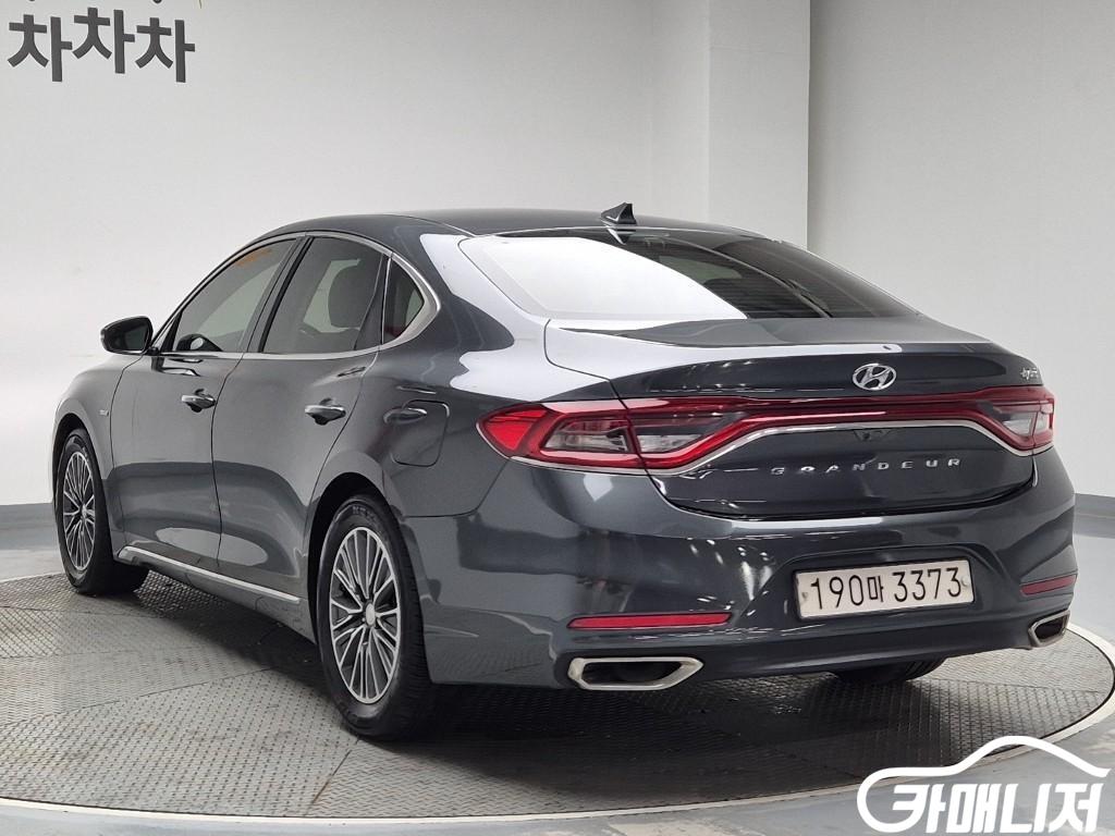 Hyundai Grandeur Grandeur IG Hybrid Exclusive thumbnail 2