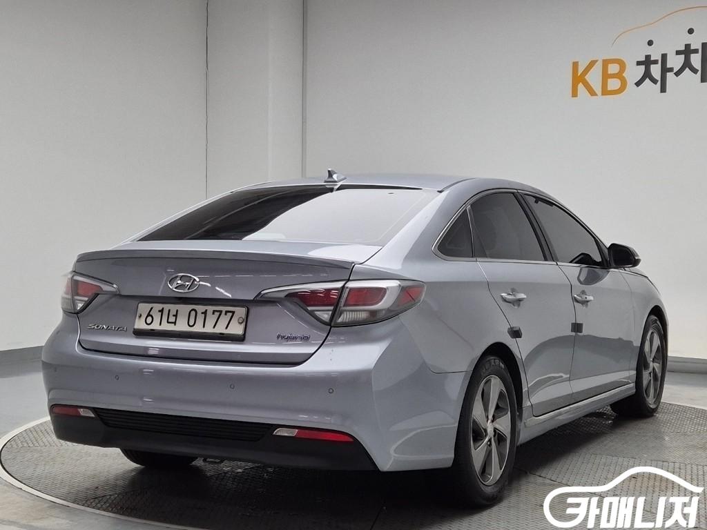 Hyundai Sonata Sonata Hybrid Premium thumbnail 3