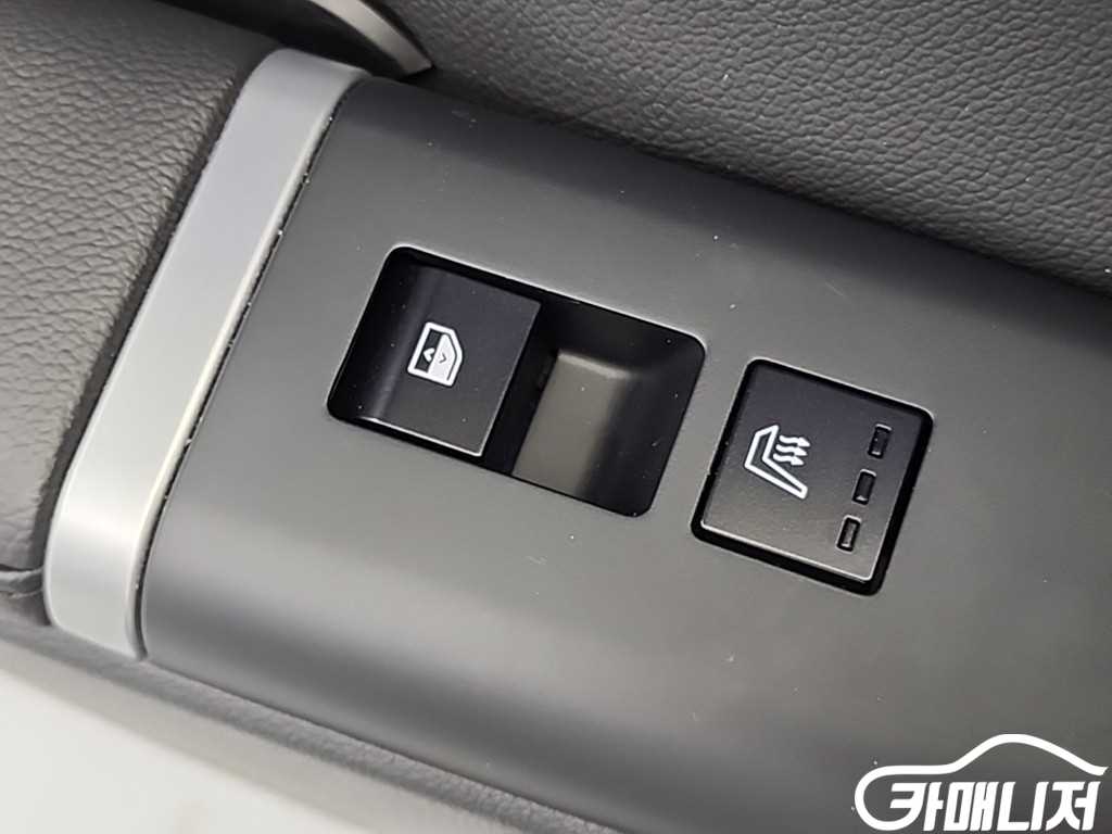 Hyundai Grandeur Gasoline 2.5 2WD thumbnail 14