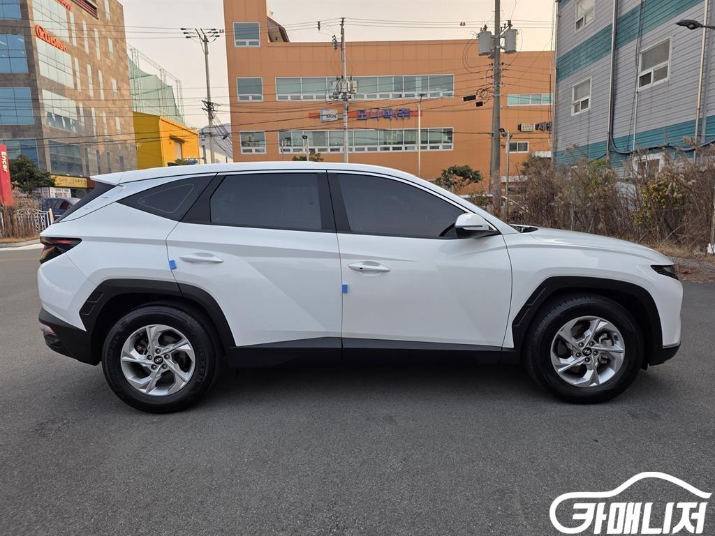 Hyundai Tucson Gasoline 1.6 Turbo 2WD Modern thumbnail 18