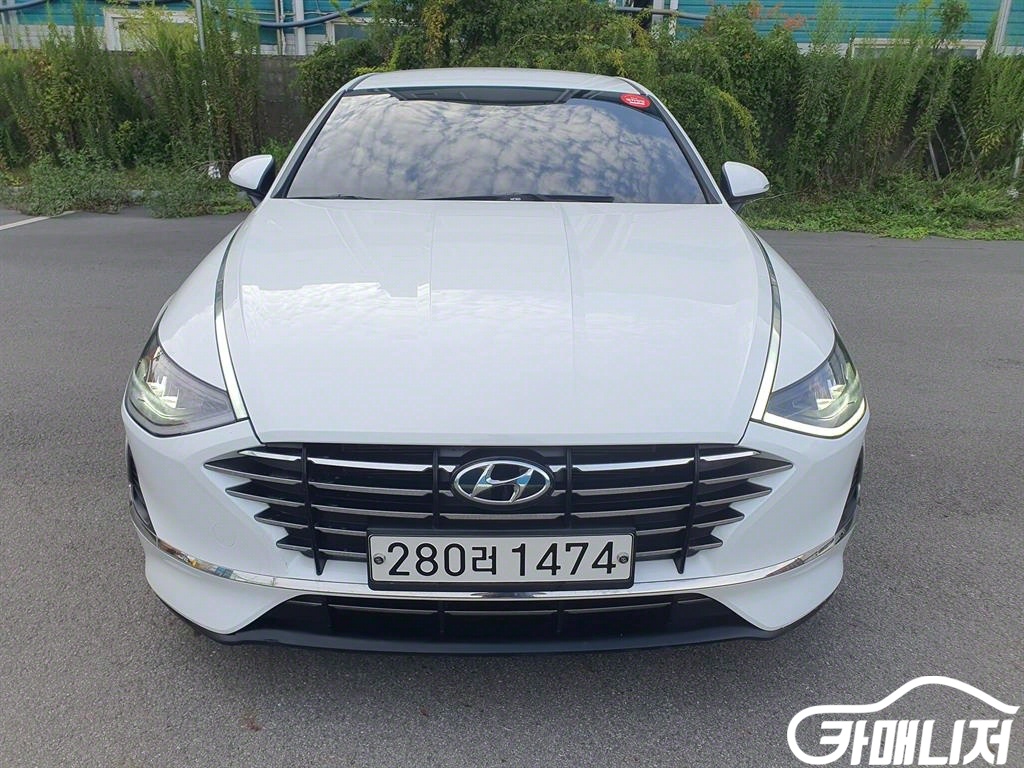 Hyundai Sonata 2.0 Premium thumbnail 2