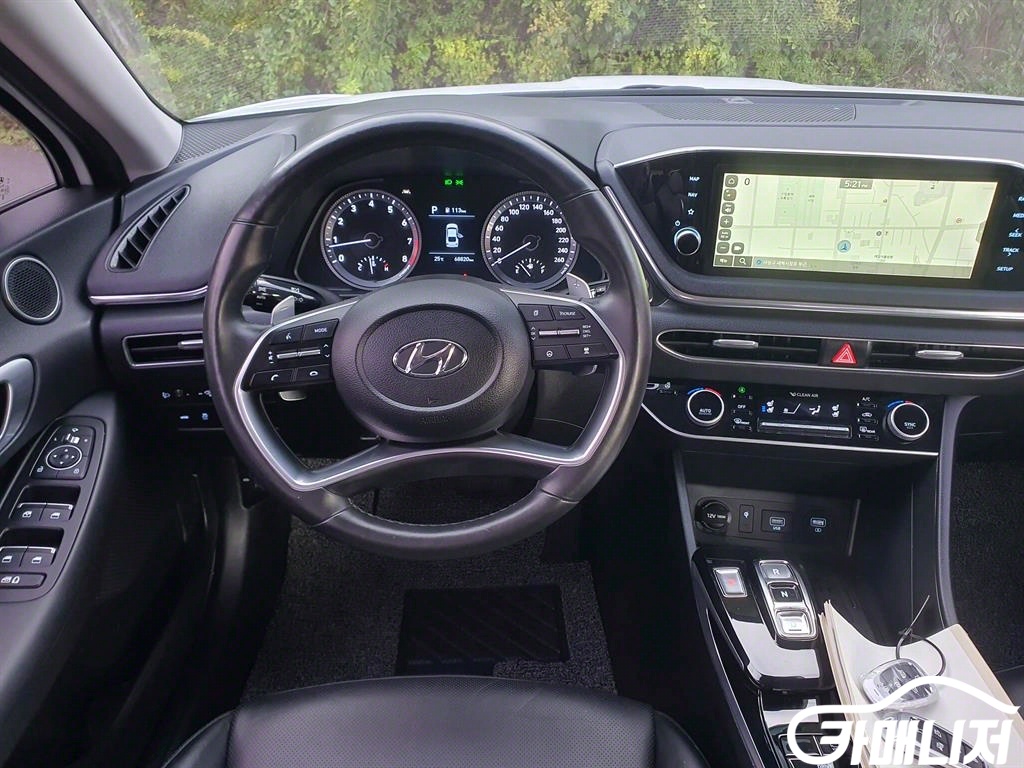 Hyundai Sonata 2.0 Premium thumbnail 8