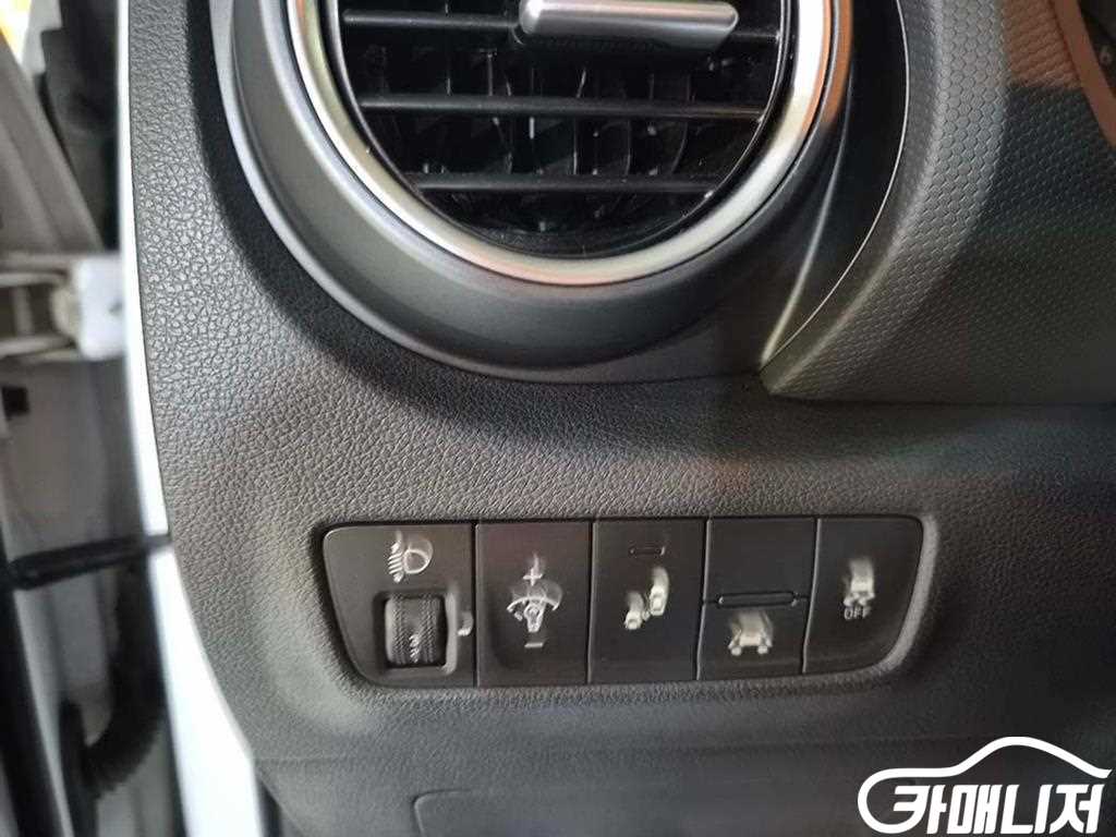 Hyundai Kona 1.6 Turbo 2WD thumbnail 12