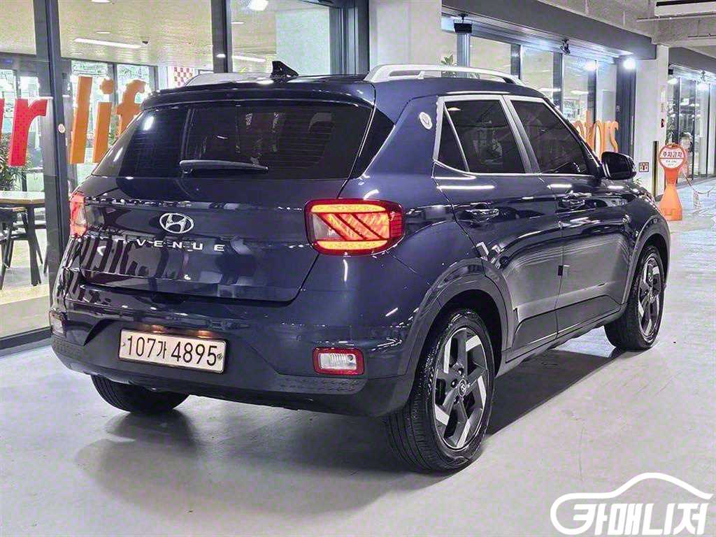 Hyundai Venue BeNew 1.6 Peulreokseu thumbnail 4