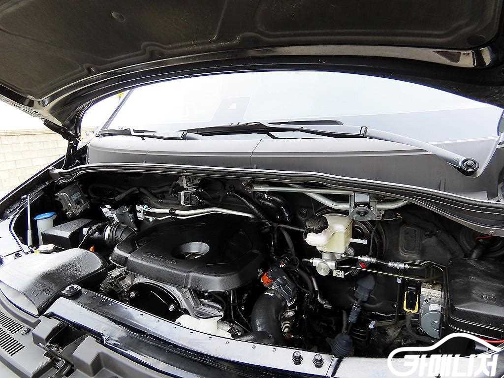 Hyundai Solati Luxury thumbnail 18