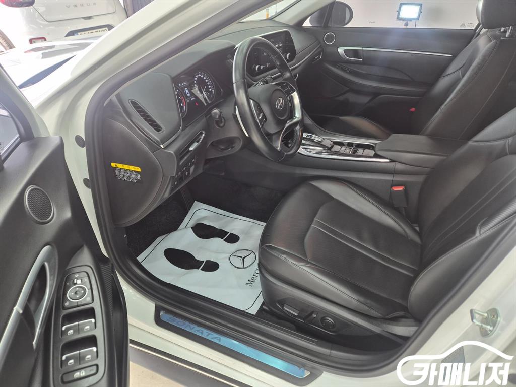 Hyundai Sonata 2.0 Premium thumbnail 5