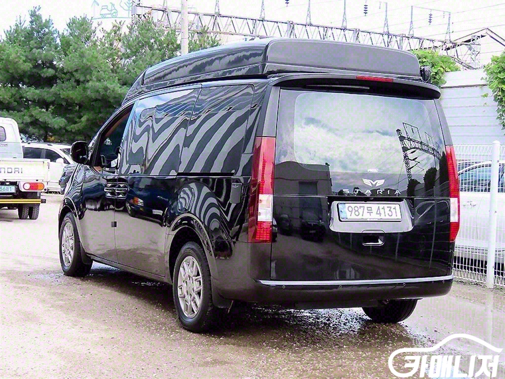 Hyundai Staria Camper thumbnail 3