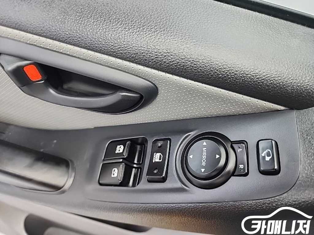 Hyundai Starex The New Grand Starex Child Safety Vehicle thumbnail 17