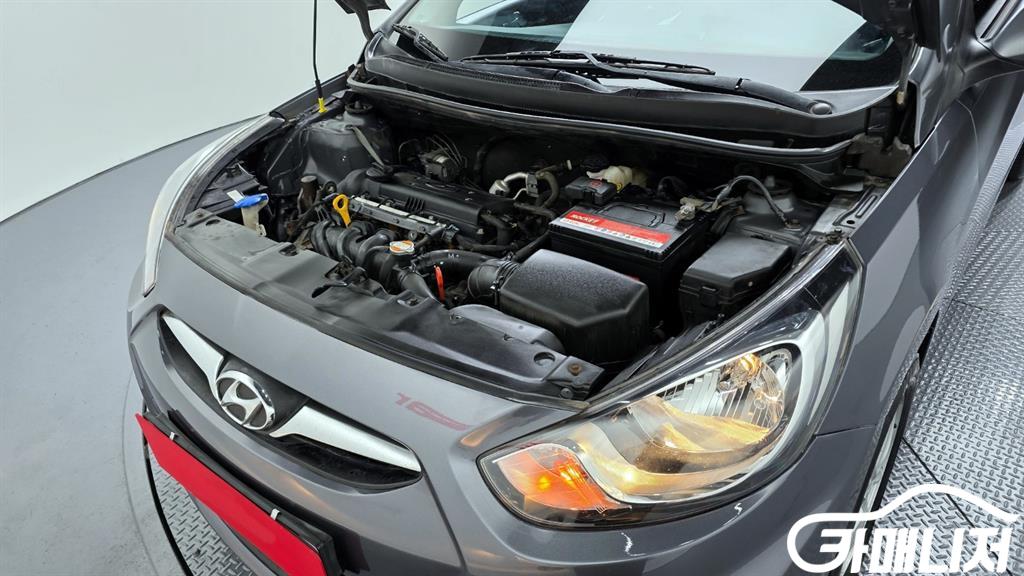 Hyundai Accent AccentFacelift 1.4VVT Premier thumbnail 6