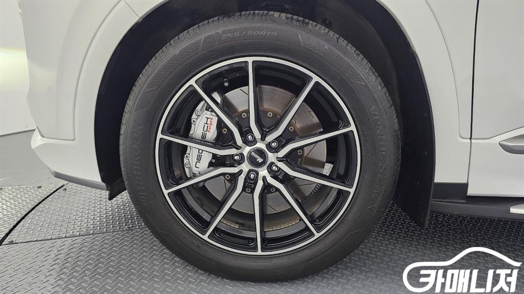 Hyundai Santa Fe Santa Fe TM Gasoline 2.0T 4WD thumbnail 5