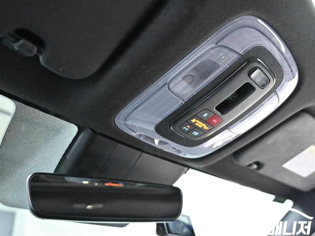 Hyundai Avante 2.0 N thumbnail 18