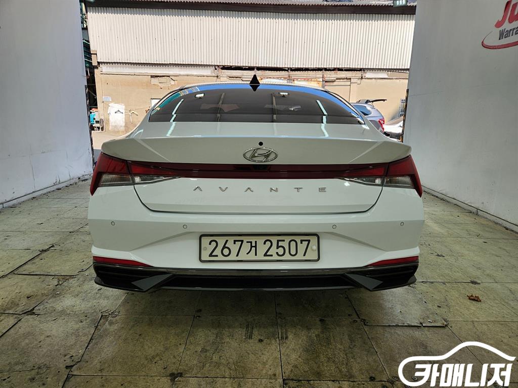 Hyundai Avante 1.6 Modern thumbnail 3