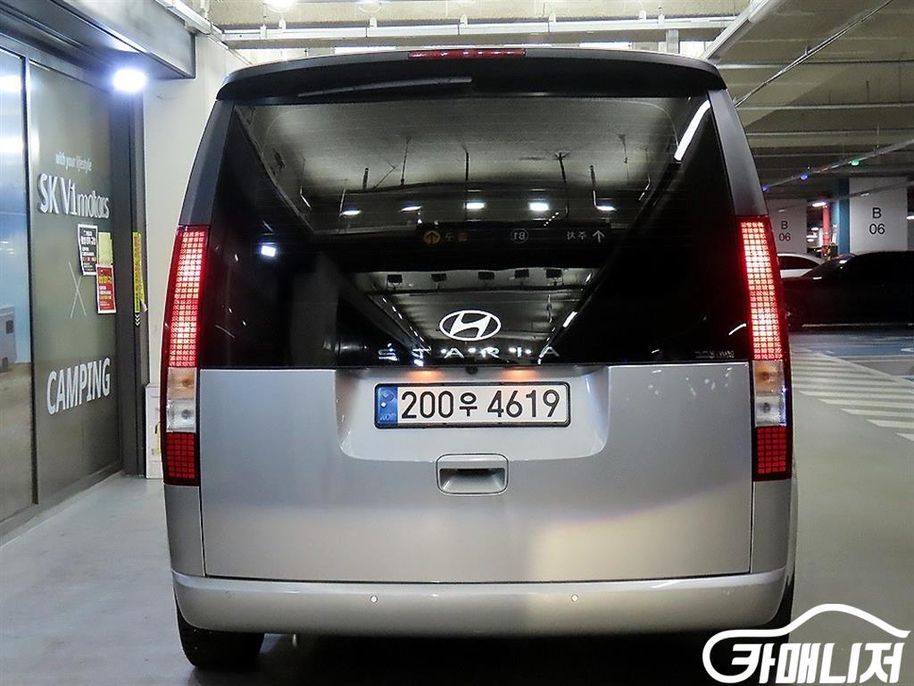 Hyundai Staria 2WD Diesel Tourer Modern thumbnail 5