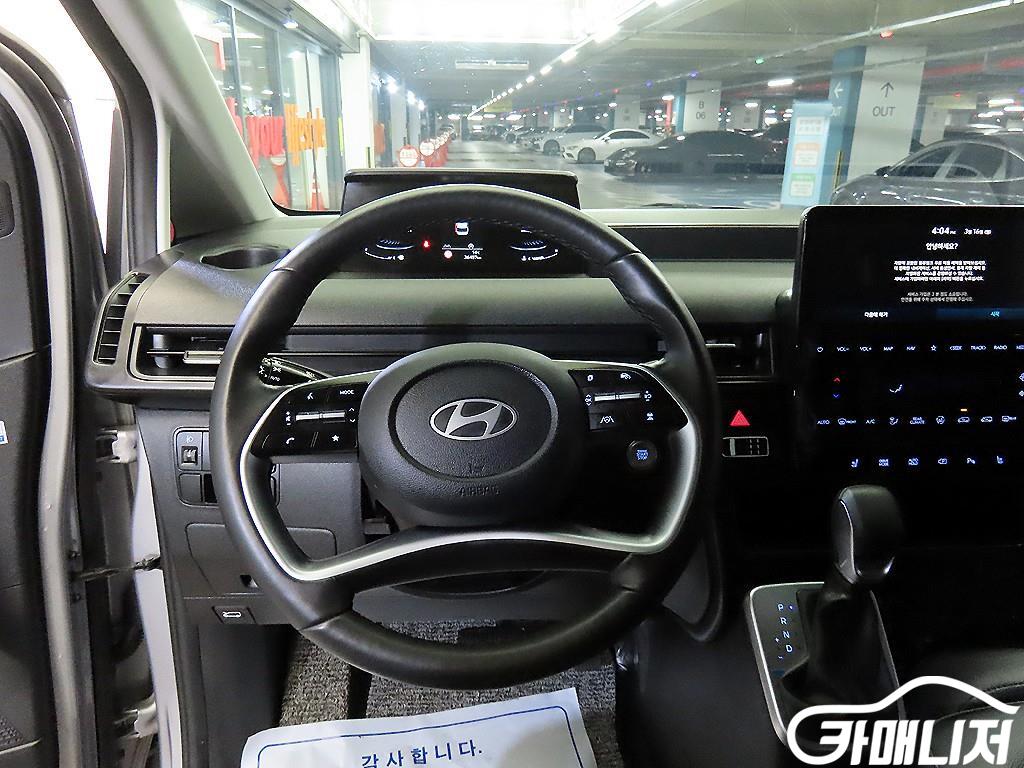 Hyundai Staria 2WD Diesel Tourer Modern thumbnail 8