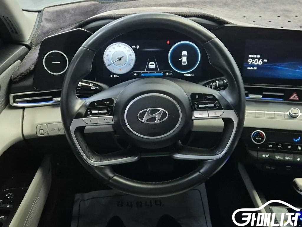 Hyundai Avante 1.6 Inspiration thumbnail 9