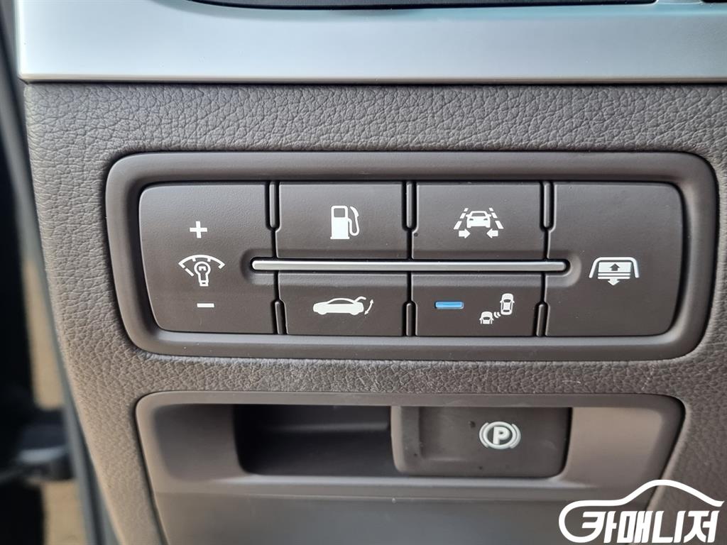 Hyundai Genesis GenesisDH G380 Painiseuteu Edition AWD thumbnail 12