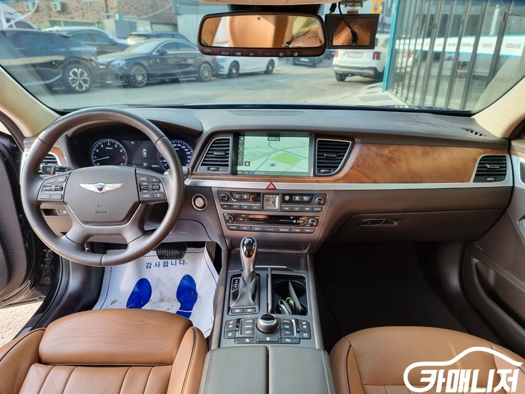 Hyundai Genesis GenesisDH G380 Painiseuteu Edition AWD thumbnail 7