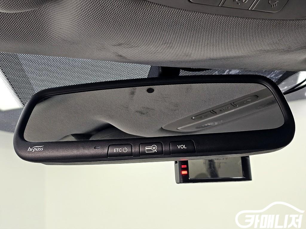 Hyundai Starex The New Grand Starex 2WD Urban 9-Seater thumbnail 12