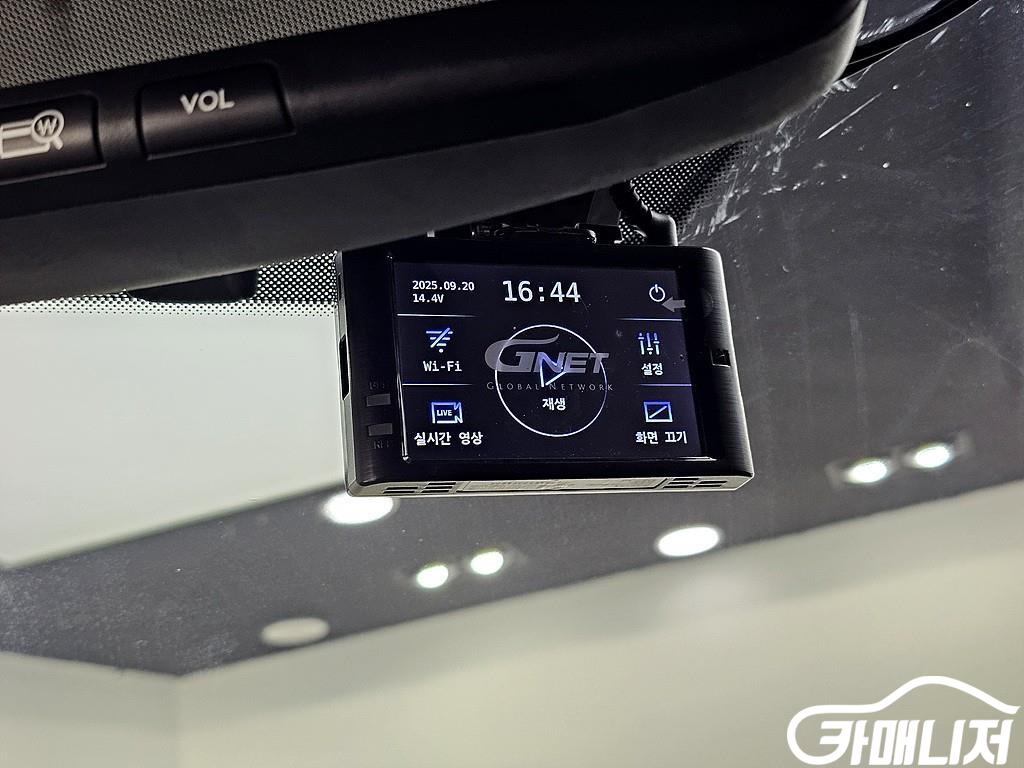 Hyundai Starex The New Grand Starex 2WD Urban 9-Seater thumbnail 13