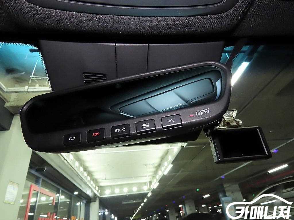 Genesis G70 The New G70 Gasoline 2.0T 4WD thumbnail 14