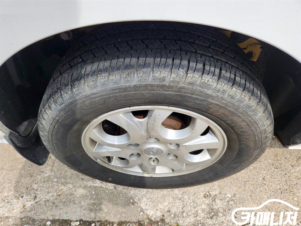 Hyundai Starex Grand Starex 12-Seater Wagon thumbnail 18