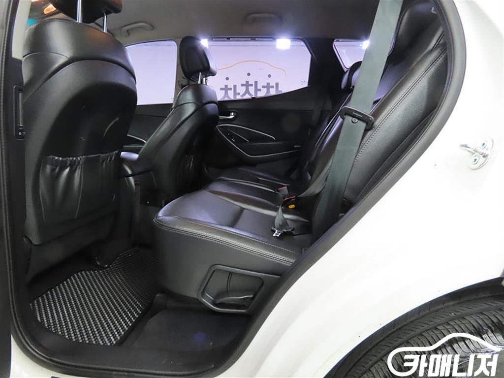 Hyundai Santa Fe Santa Fe DM Diesel 2WD 2.0 Exclusive thumbnail 6