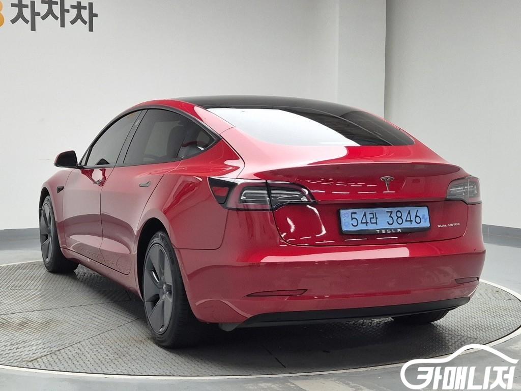 Tesla Model 3 Rong Reinji thumbnail 2